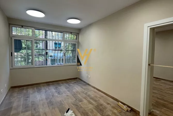 Shtepi ne shitje Apartament ne Tirane, 2+1, Mobilimi Bosh, pa mobiluar, Pagesa 252,000  Euro.