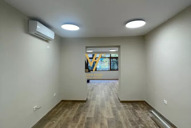 Shtepi ne shitje Apartament ne Tirane, 2+1, Mobilimi Bosh, pa mobiluar, Pagesa 252,000  Euro.