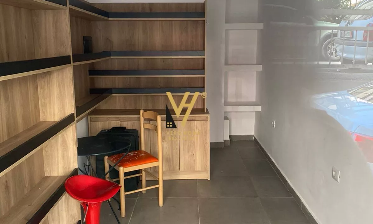 SHITET AMBIENT 13 M2 TE RRUGA YMER KURTI 60.000 EURO