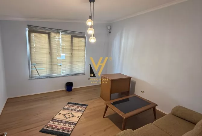 Business Property for Rent 3+1 in Tirana - 900 Euro