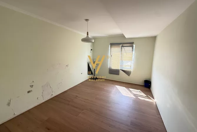Business Property for Rent 3+1 in Tirana - 900 Euro