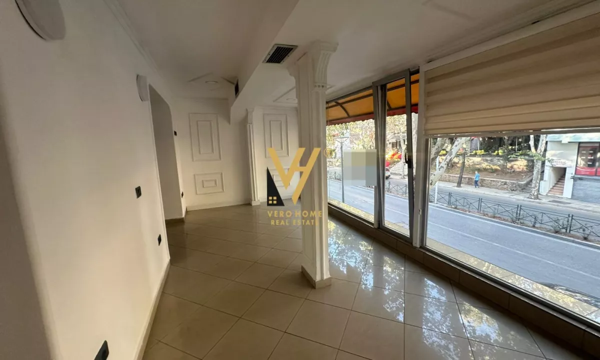 JEPET AMBIENT BIZNESI 113 M2 ME QERA RRUGA FERIT XHAJKO 100.000 LEKE