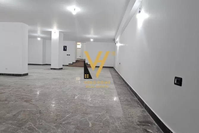 Business Property for Rent 1+1 in Tirana - 400,000 Leke