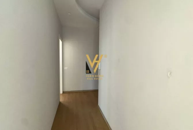 JEPET ZYRE 100 M2 ME QIRA TE KIKA 2, KOMUNA E PARISIT 100.000 LEKE