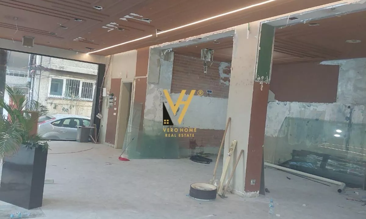 JEPET DYQAN 230 M2 ME QERA TE PALLATI ME SHIGJETA 1.700 EURO