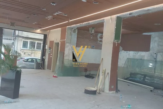 Business Property for Rent 1+1 in Tirana - 1,700 Euro