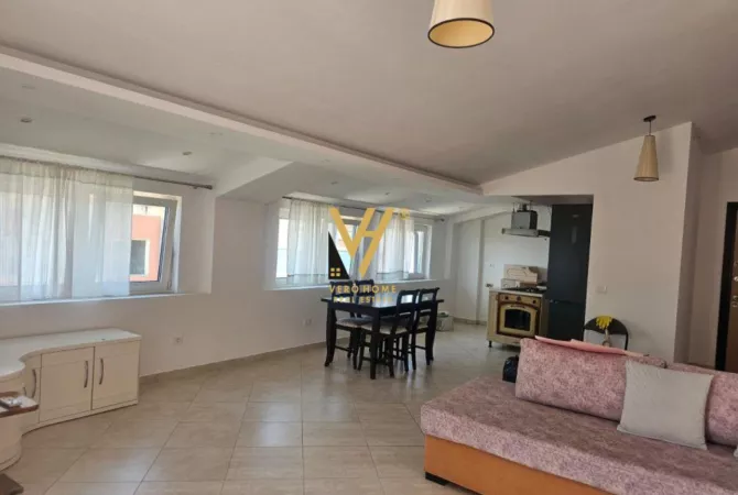 Shtepi me qera Apartament ne Tirane, 2+1, Mobilimi E mobiluar, Pagesa 600  Euro.