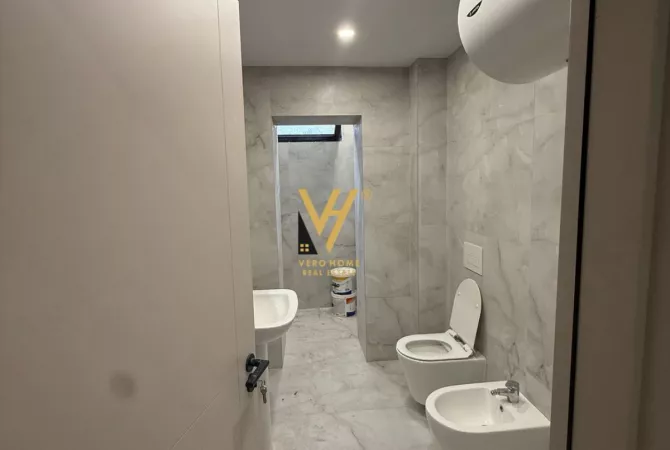 JEPET AMBIENT 80 M2 ME QIRA NE BLLOK 1.200 EURO