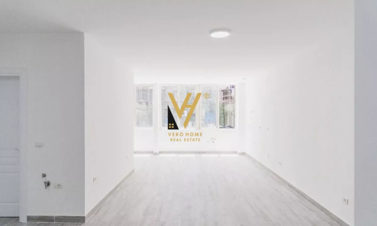 JEPET ZYRE 120 M2 ME QERA PALLATET AGIMI 1.200 EURO