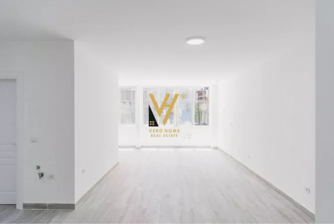 Business Property for Rent 3+1 in Tirana - 1,200 Euro