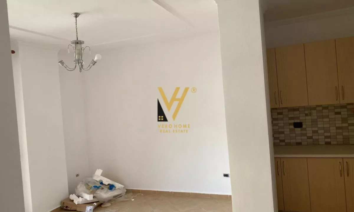 JEPET ZYRE 90 M2 ME QIRA TE PAZARI I RI 500 EURO