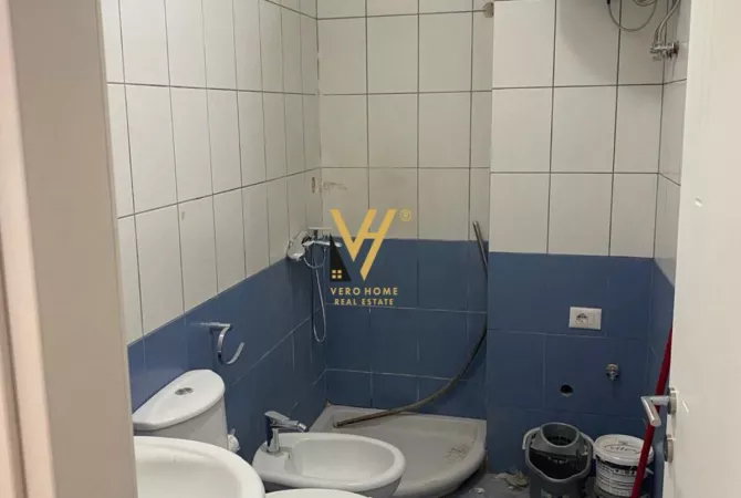 Business Property for Rent 3+1 in Tirana - 500 Euro