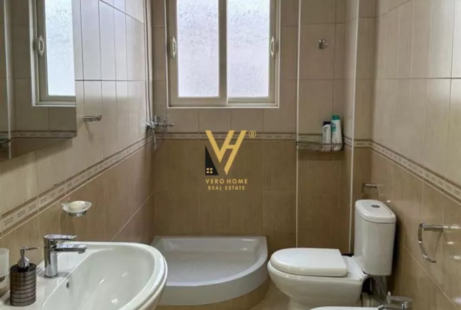 Shtepi me qera Apartament ne Tirane, 2+1, Mobilimi E mobiluar, Pagesa 54,000  Leke.
