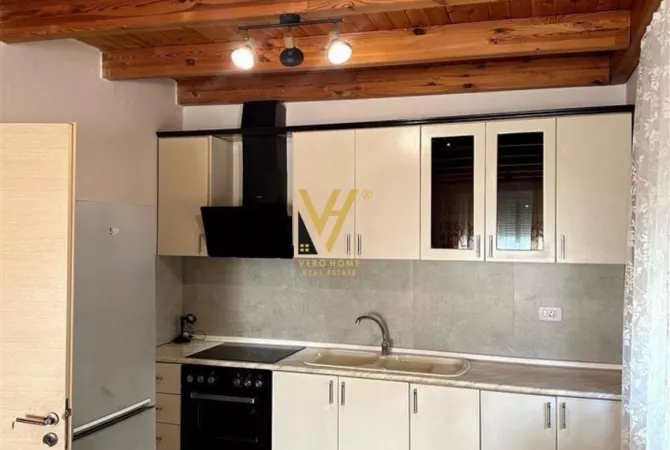 Shtepi me qera Apartament ne Tirane, 2+1, Mobilimi E mobiluar, Pagesa 54,000  Leke.
