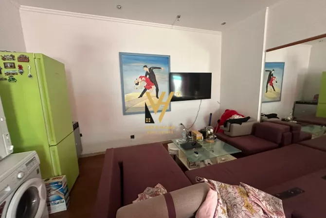 Business Property for Rent 1+1 in Tirana - 1,000 Euro