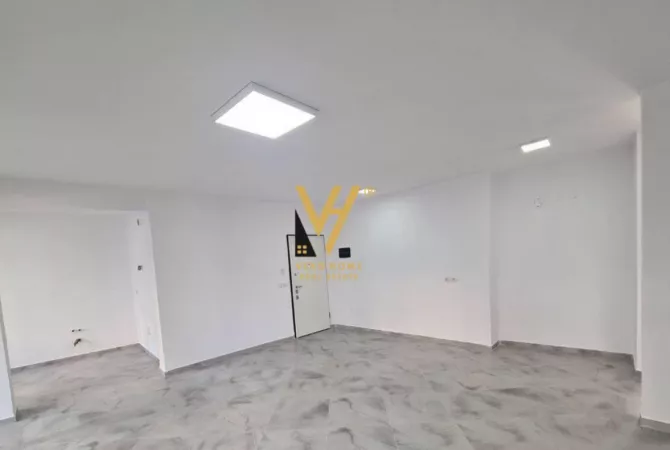 Business Property for Rent 3+1 in Tirana - 700 Euro