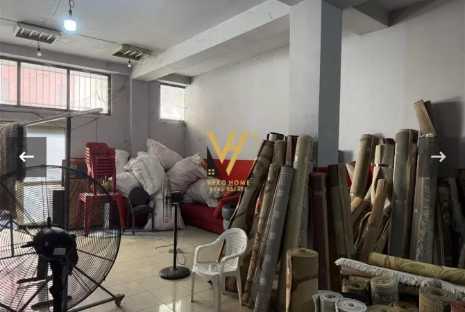Business Property for Rent 4+1 in Tirana - 1,200 Euro