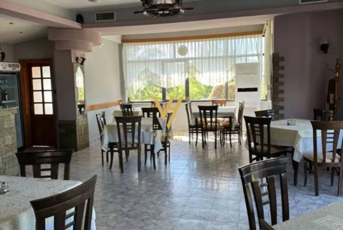 SHITET HOTEL BAR RESTORANT NE KORÇE 400.000 EURO