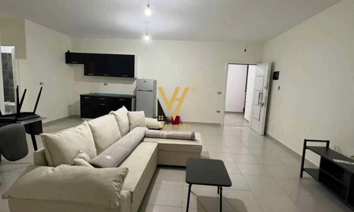 Shtepi me qera Apartament ne Tirane, 1+1, Mobilimi E mobiluar, Pagesa 370  Euro.