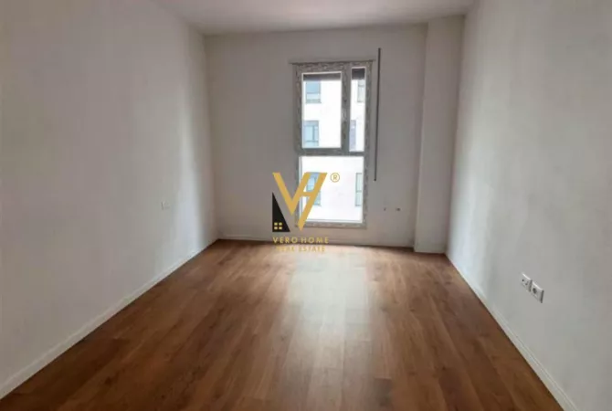 Business Property for Rent 3+1 in Tirana - 600 Euro