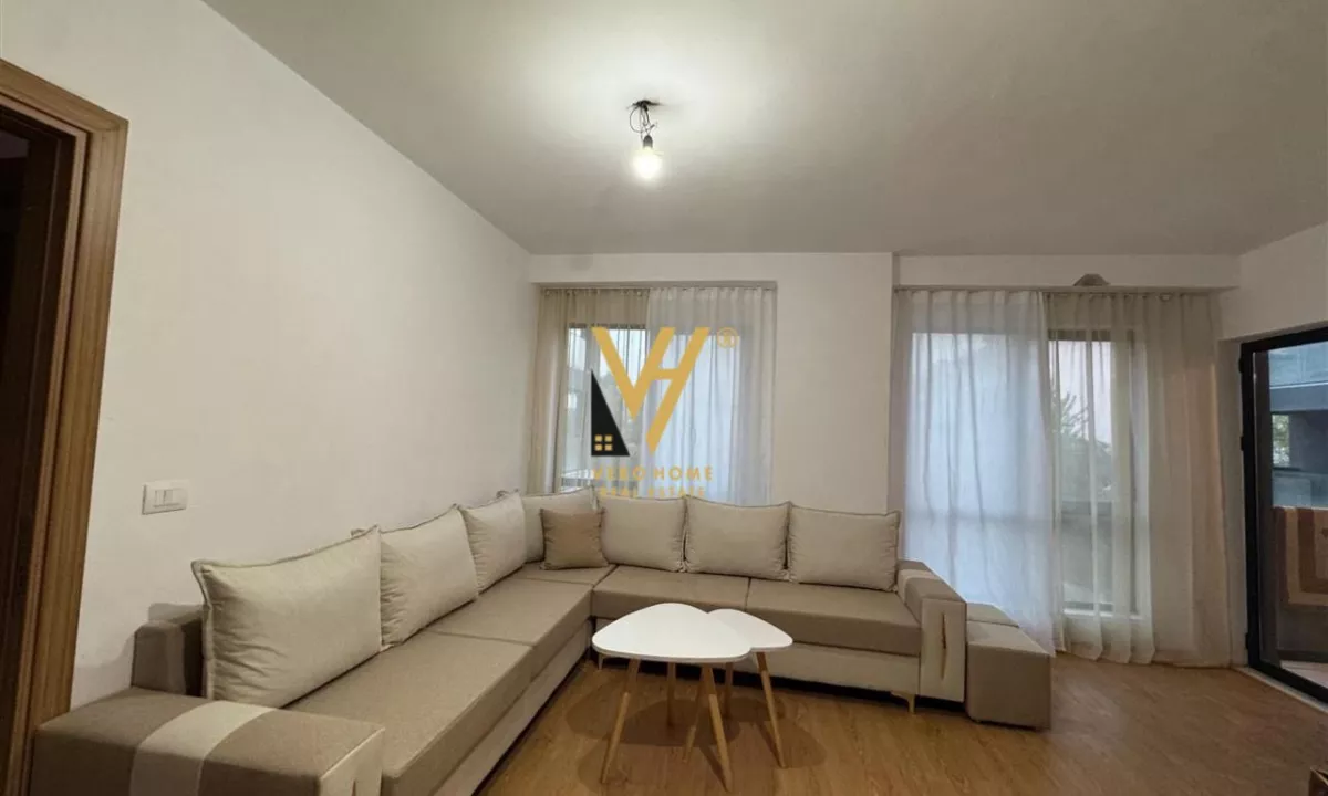 Shtepi ne shitje Apartament ne Tirane, 3+1, Mobilimi E mobiluar, Pagesa 213,000  Euro.