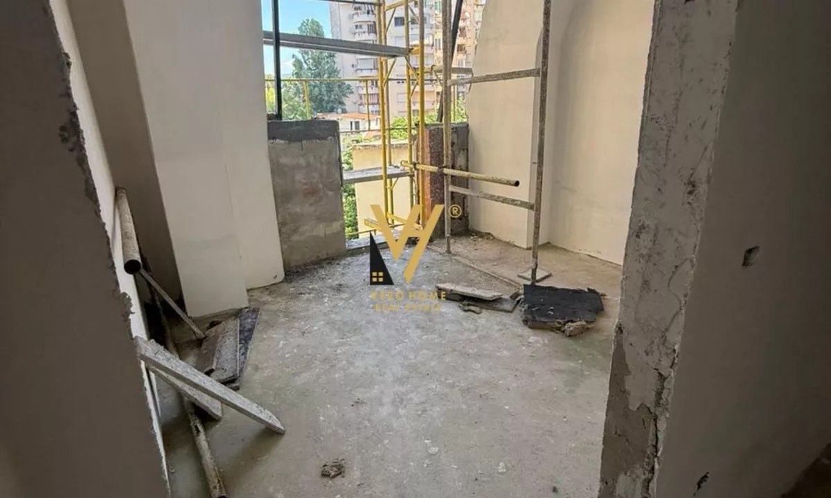 Shtepi ne shitje Apartament ne Tirane, 2+1, Mobilimi Bosh, pa mobiluar, Pagesa 425,700  Euro.