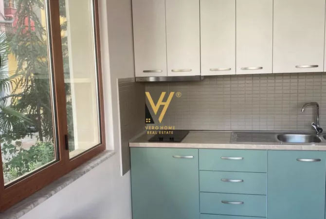 Business Property for Rent 1+1 in Tirana - 60,000 Leke