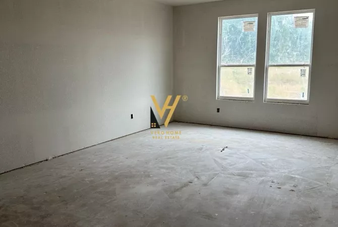 Business Property for Rent 1+1 in Tirana - 2,200 Euro