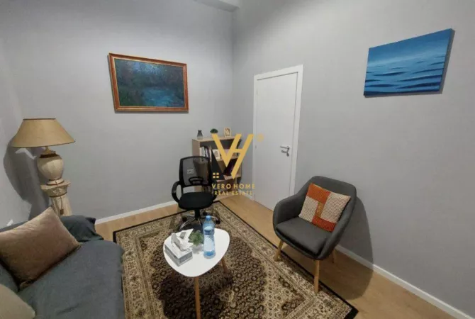 Shtepi ne shitje Apartament ne Tirane, 5+1, Mobilimi E mobiluar, Pagesa 450,000  Euro.