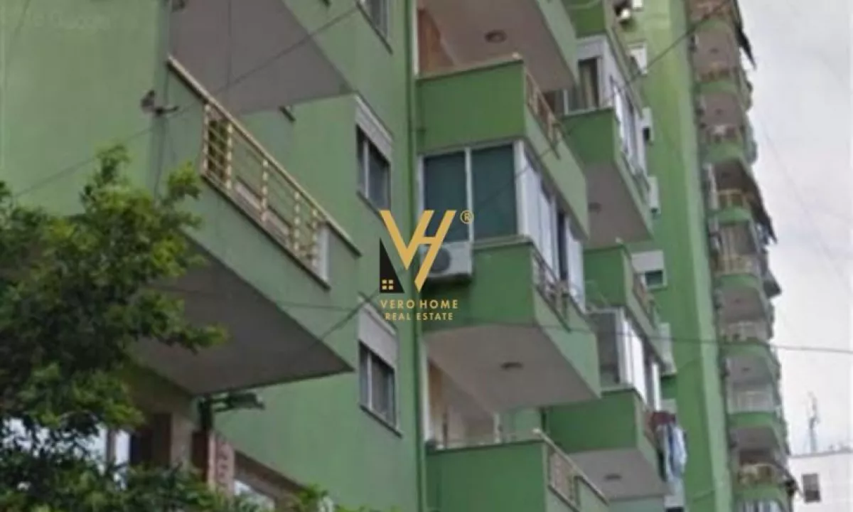 Shtepi ne shitje Apartament ne Tirane, 3+1, Mobilimi Bosh, pa mobiluar, Pagesa 470,000  Euro.