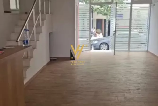 Business Property for Rent 1+1 in Tirana - 750 Euro