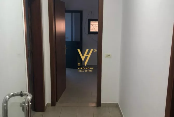 Business Property for Rent 1+1 in Tirana - 1,500 Euro