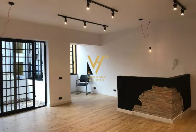 Business Property for Rent 3+1 in Tirana - 1,100 Euro