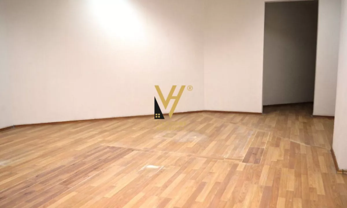 JEPET DYQAN 35 M2 ME QERA NE VASIL SHANTO 800 EURO