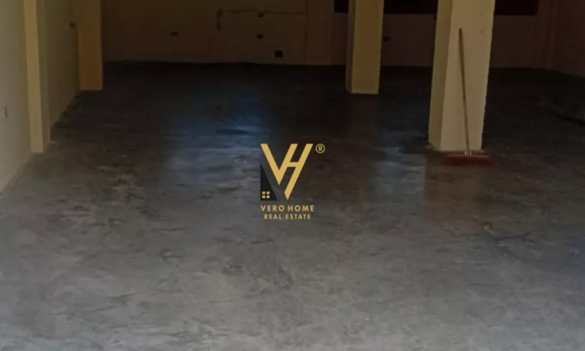 JEPET MAGAZINE 132 M2 ME QERA TE BULEVARDI BLU, KAMEZ 800 EURO