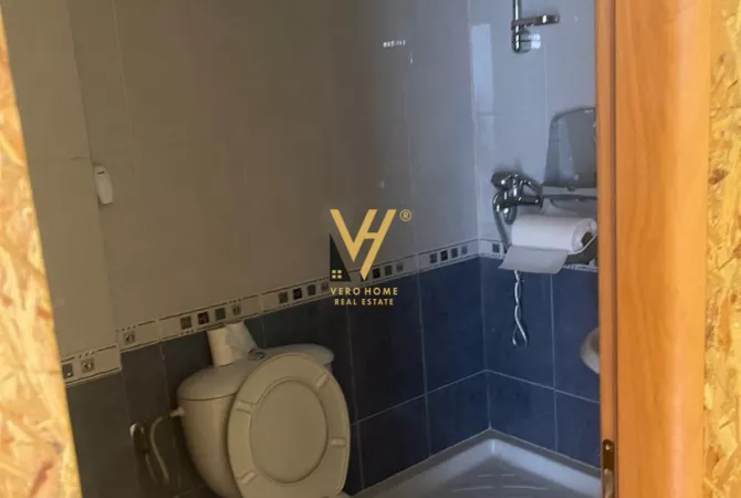 Business Property for Rent 3+1 in Tirana - 1,100 Euro