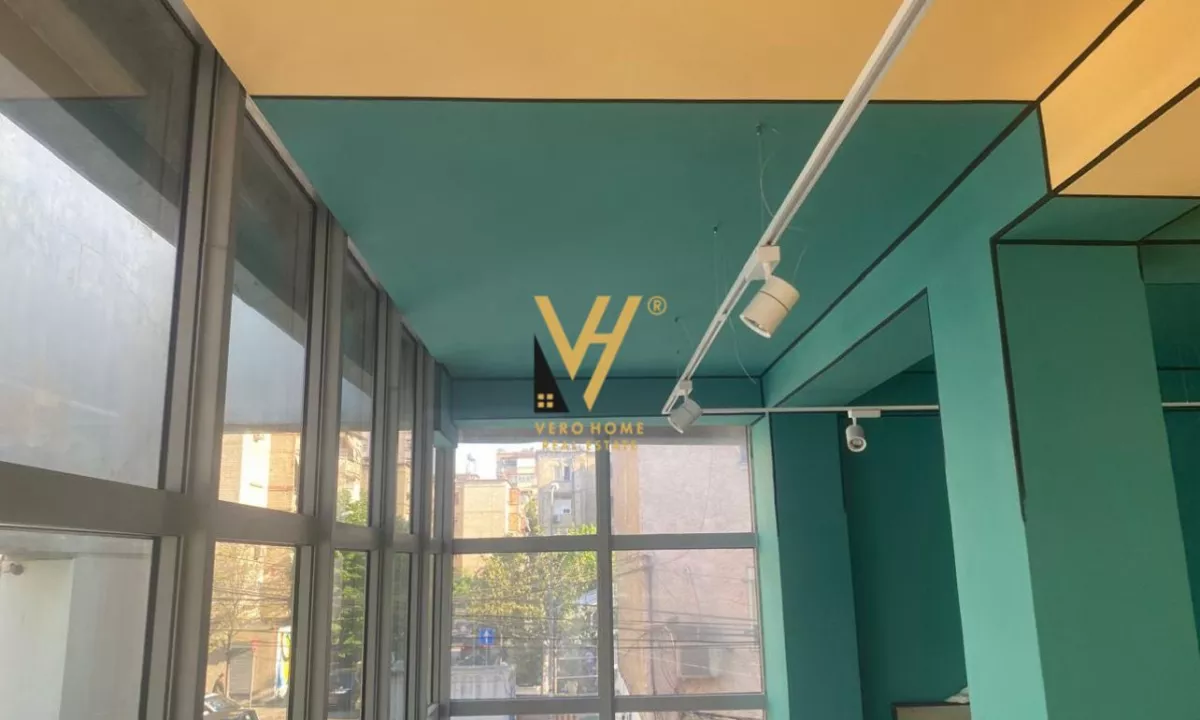 JEPET ZYRE 80 M2 ME QIRA TE IRFAN TOMINI 1.050 EURO