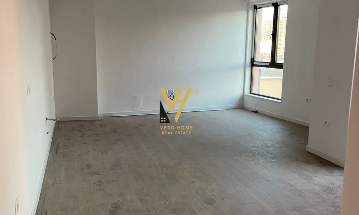 JEPET ZYRE 90 M2 ME QIRA TE MYSLYM SHYRI 1.000 EURO