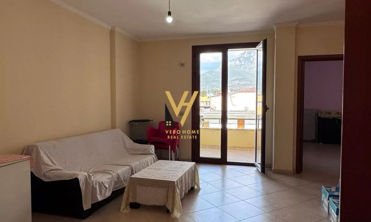 Shtepi ne shitje Apartament ne Tirane, 1+1, Mobilimi Pjeserisht e mobiluar, Pagesa 79,000  Euro.