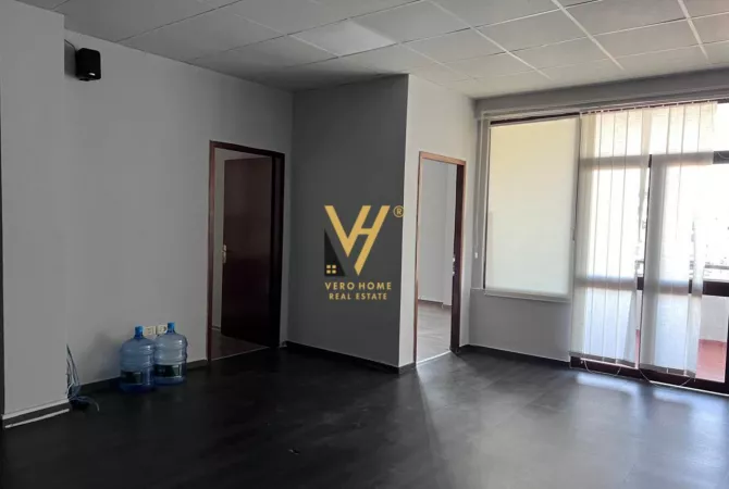 Business Property for Rent 3+1 in Tirana - 2,000 Euro