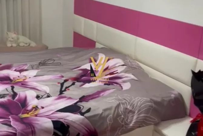 Shtepi ne shitje Apartament ne Tirane, 2+1, Mobilimi Bosh, pa mobiluar, Pagesa 205,000  Euro.