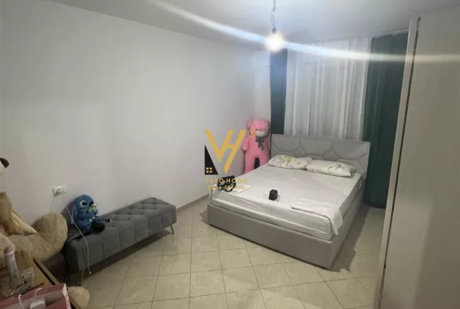 Shtepi ne shitje Apartament ne Tirane, 2+1, Mobilimi E mobiluar, Pagesa 155,000  Euro.