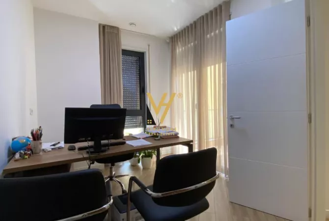 Business Property for Rent 3+1 in Tirana - 4,600 Euro