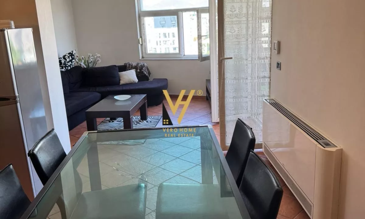 Shtepi ne shitje Apartament ne Tirane, 2+1, Mobilimi E mobiluar, Pagesa 206,000  Euro.