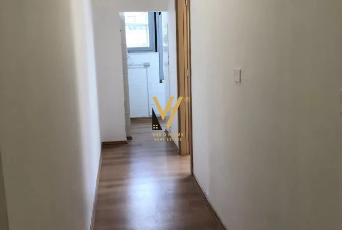 JEPET ZYRE 65 M2 ME QIRA NE QENDER 1.500 EURO