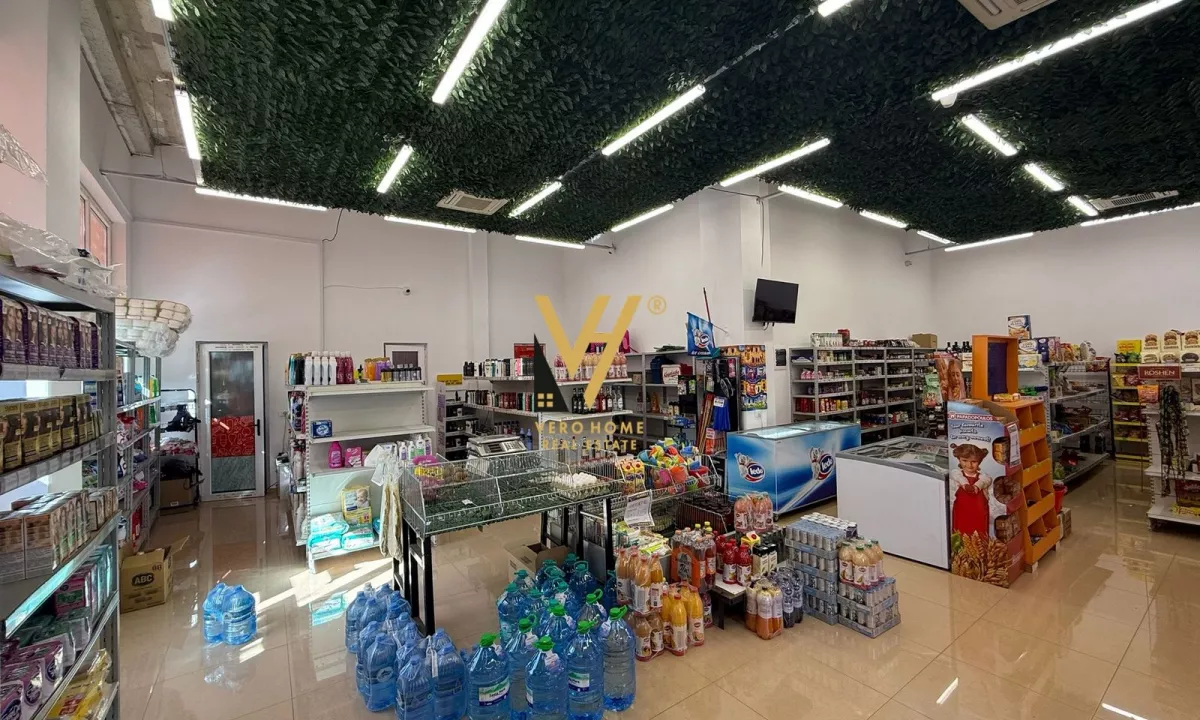 JEPET SUPERMARKET 116 M2 ME QIRA TE STACIONI I TRENIT 1.400 EURO