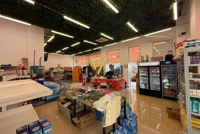 Business Property for Rent 1+1 in Tirana - 1,400 Euro
