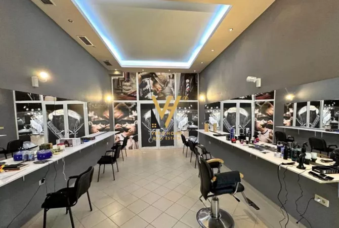 Business Property for Rent 1+1 in Tirana - 30,000 Leke