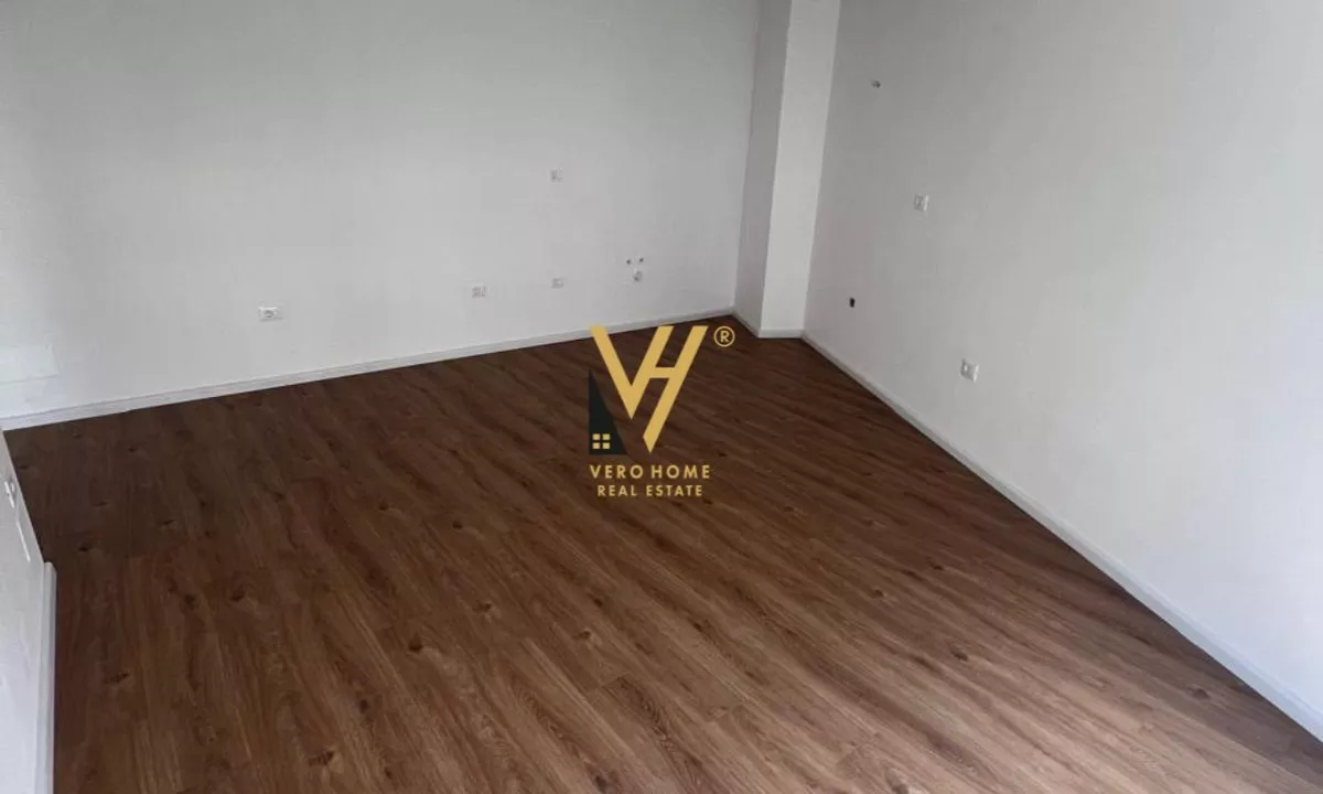 Shtepi ne shitje Apartament ne Tirane, 1+1, Mobilimi E mobiluar, Pagesa 103,000  Euro.