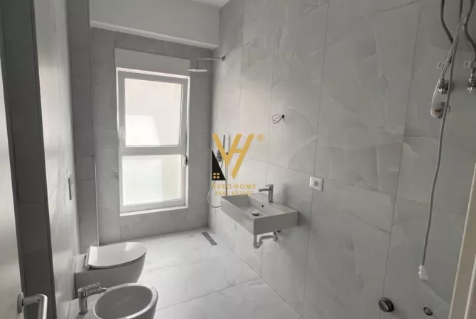 Shtepi ne shitje Apartament ne Tirane, 1+1, Mobilimi E mobiluar, Pagesa 103,000  Euro.